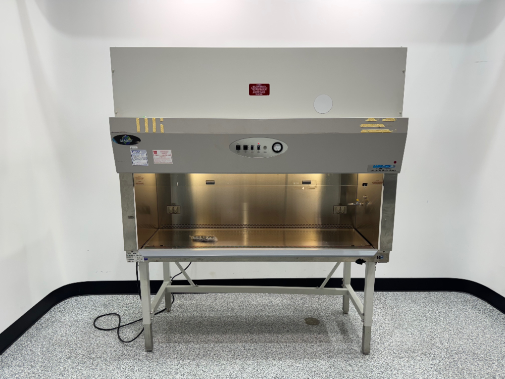 Image of Nuaire LabGard ES 6' BioSafety Cabinet